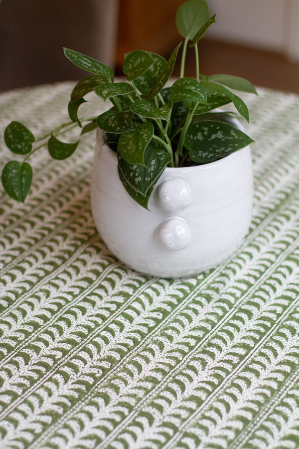 Endless Fleur Tablecloth in Green: Round 120"