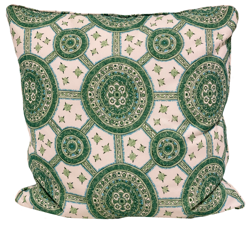 Petite Nellcote Outdoor Lily Pad Green Pillow Cover